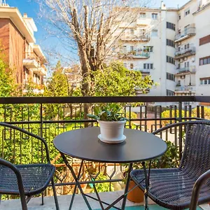 https://st-peter-cozy-2-bdr-apartment-with-garage.it-romehotels.com
