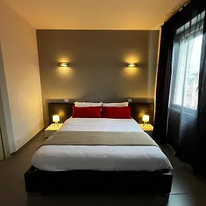 https://sleepfly.italymilanhotels.net