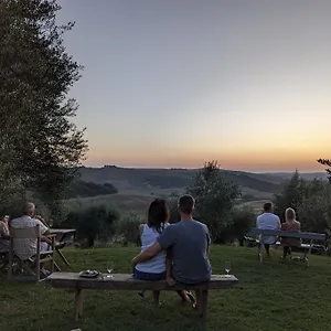 https://podere-spedalone.it-tuscanyhotel.com